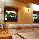 Hotel семеен 